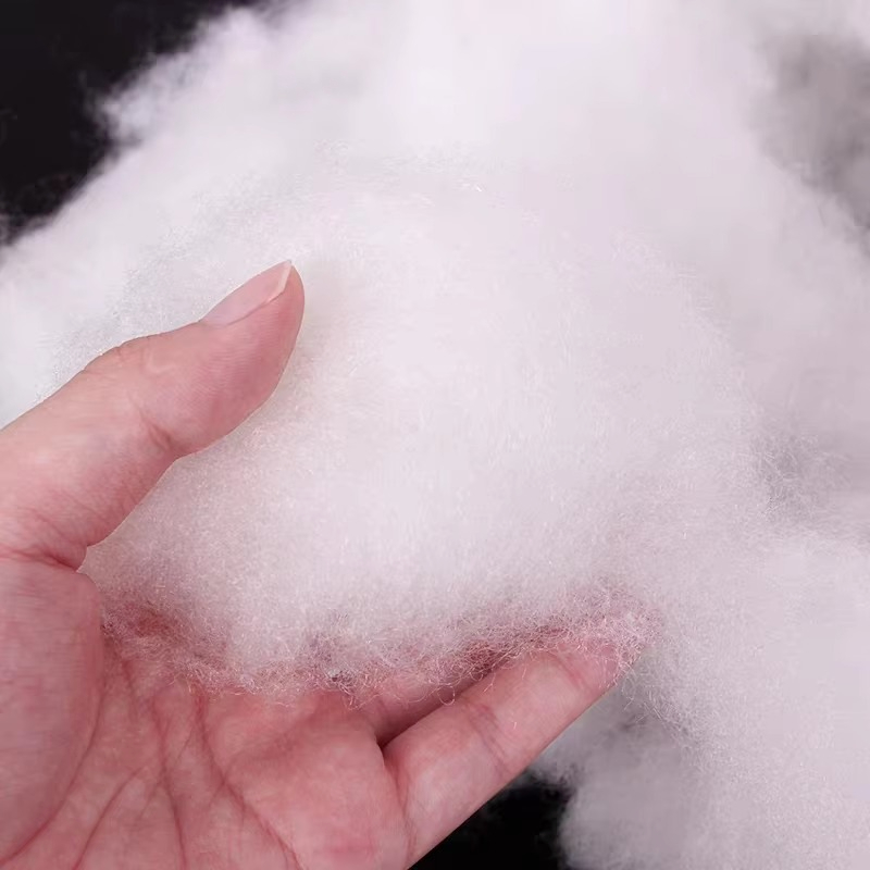 ふわふわの人工雪、クリスマス用の装飾品セット。雪合戦や屋内装 - Christmas Tree Artificial のレビューと価格